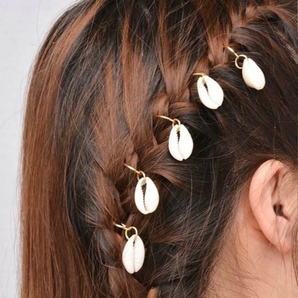 3/$30 💛 Conch Shell Hair Accessories